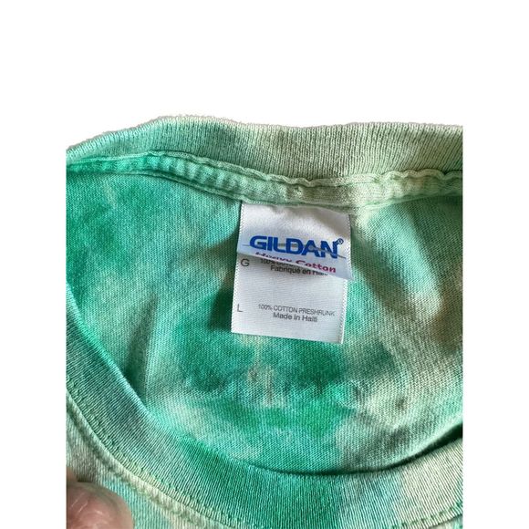 Philadelphia Phillies St. Patrick’s Bleached Tee - Picture 4 of 4